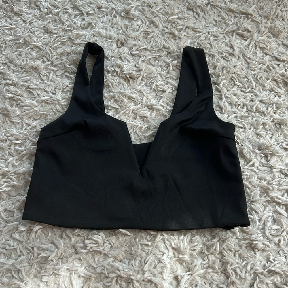 black amazon tank top